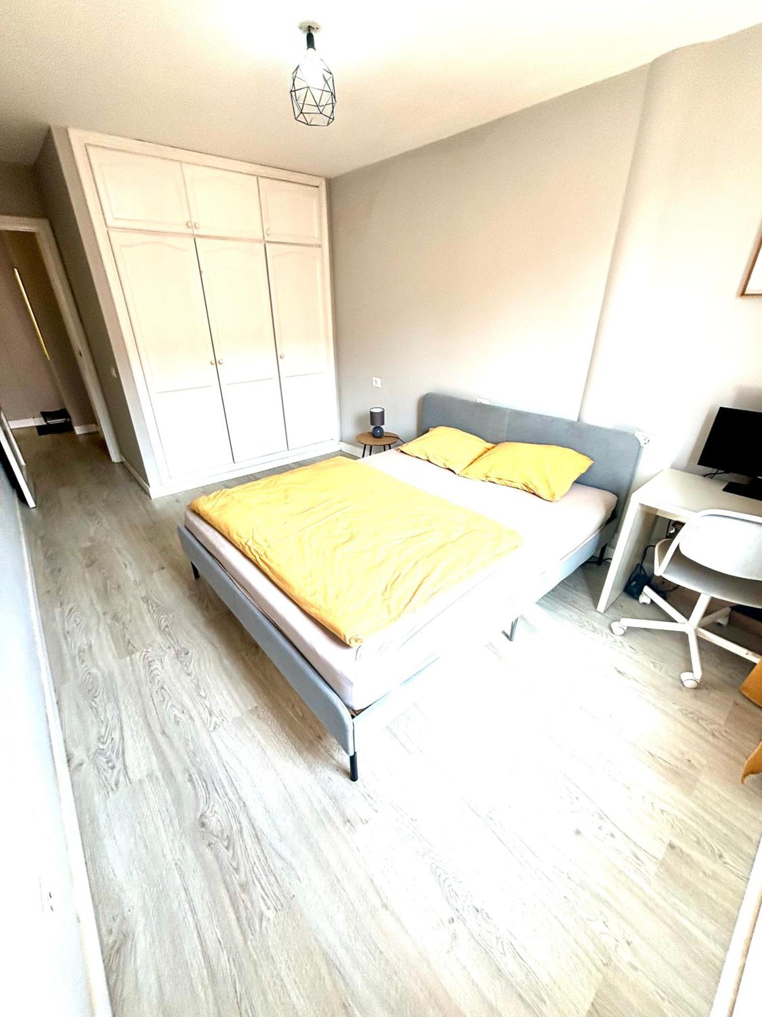 Sunny Apartament *